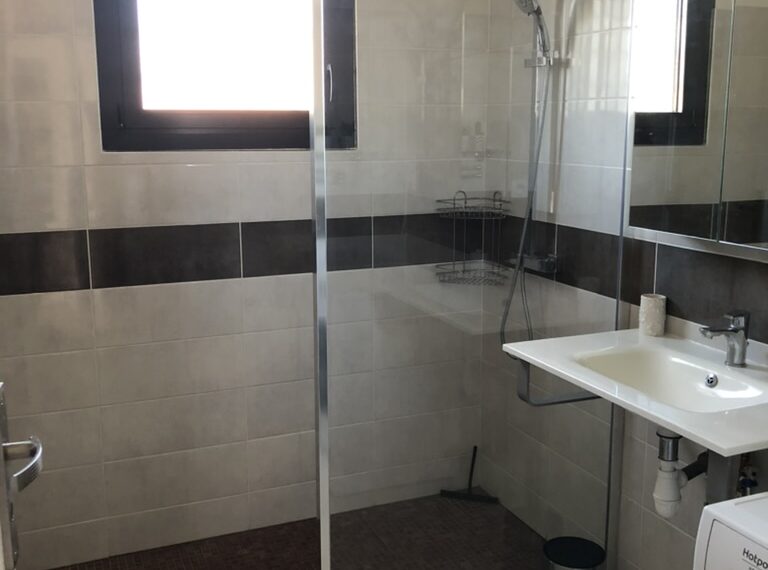 55E5A03E-DB85-4D2E-8D57-A61F78395841_1_105_c